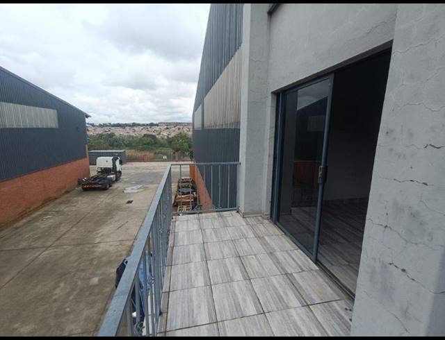 INDUSTRIAL PROPERTY TO RENT IN COSMO BUSINESS PARK